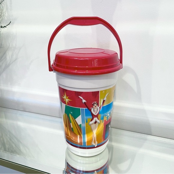 Radio City Rockettes Popcorn Bucket with lid - Picture 2 of 9